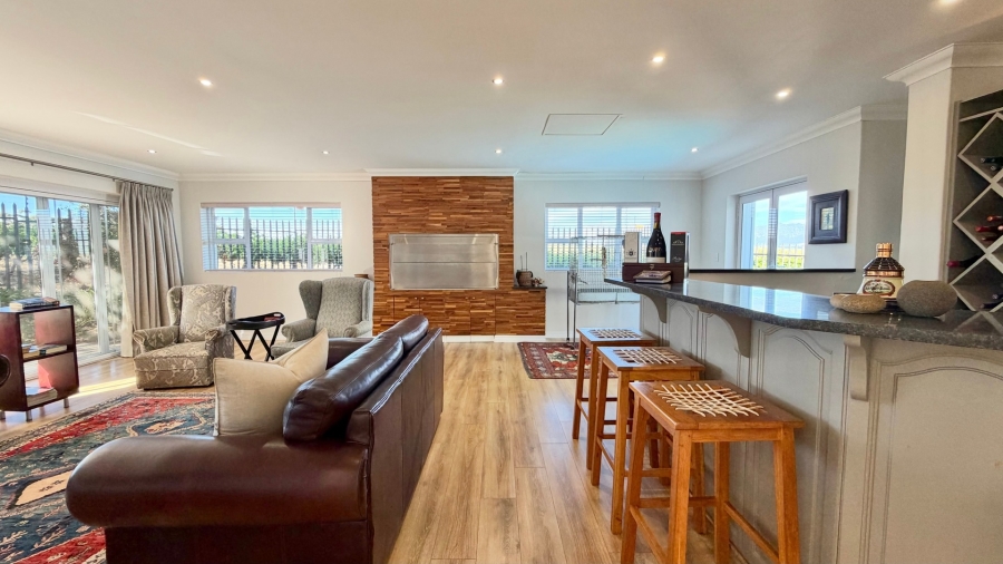 Commercial Property for Sale in Stellenbosch Farms Western Cape